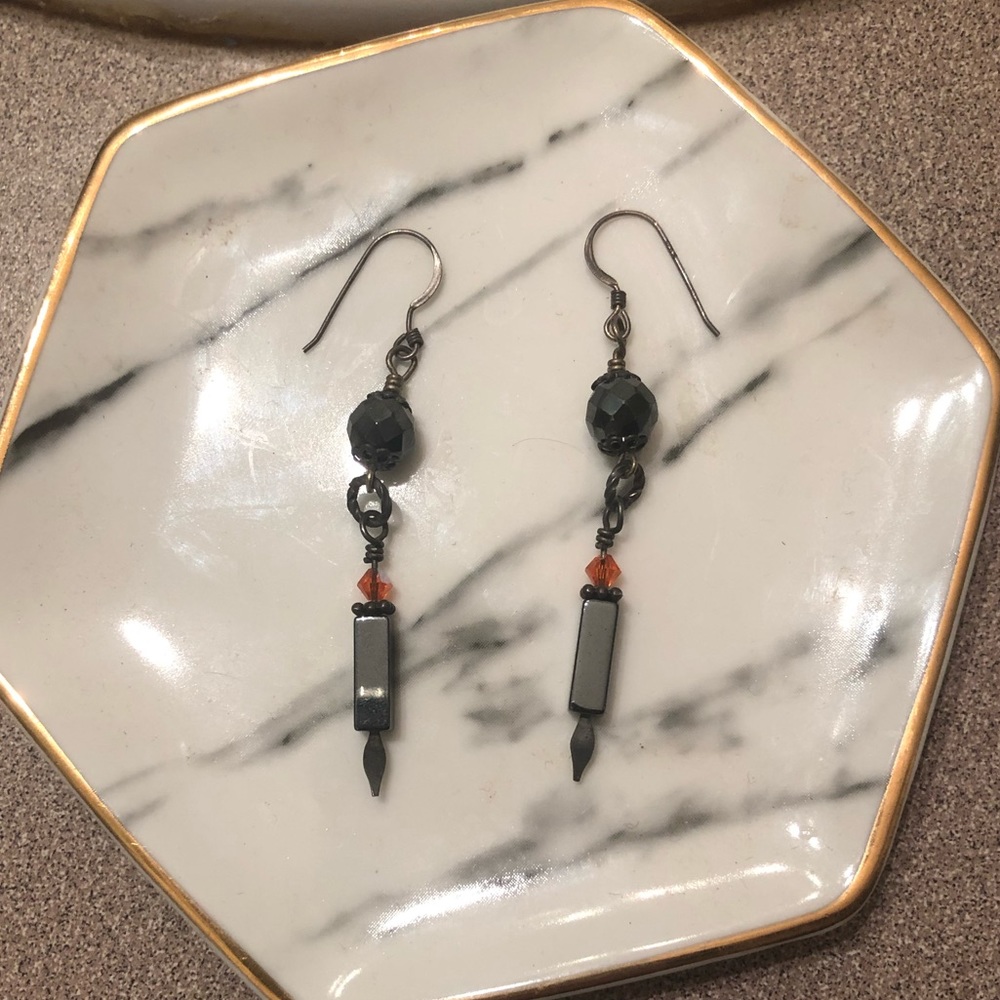Dangle earrings